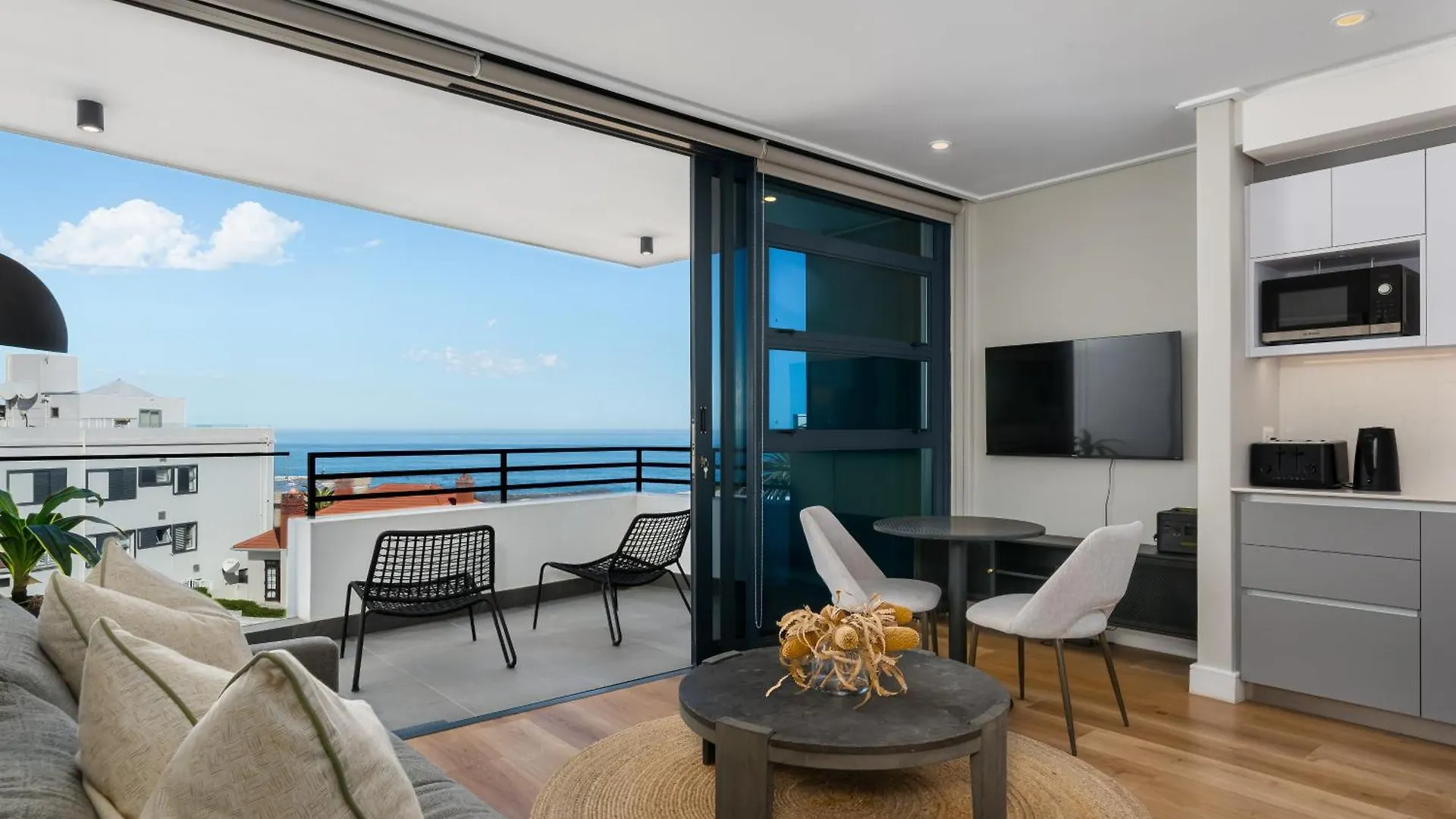 7 On Bantry Luxury Apartments Città del Capo