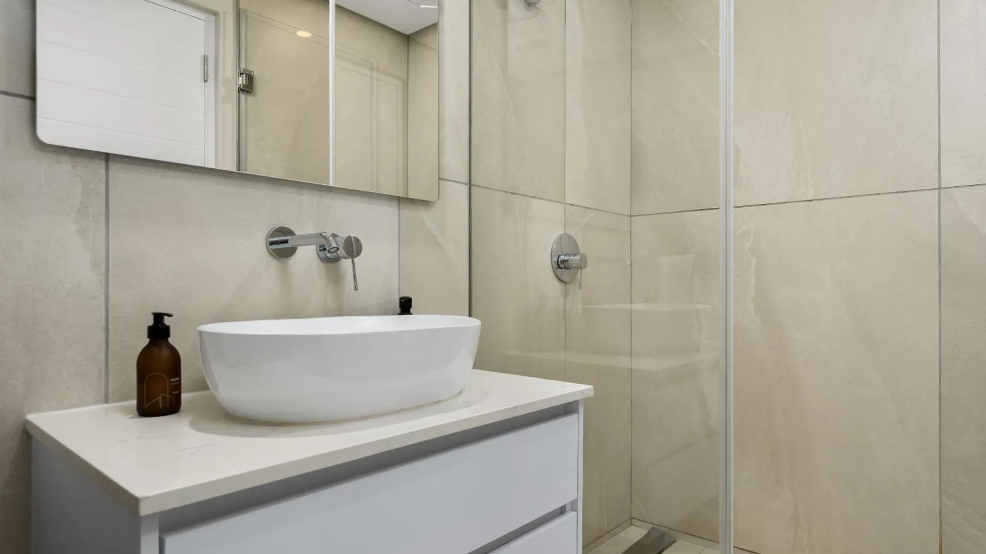7 On Bantry Luxury Apartments Città del Capo